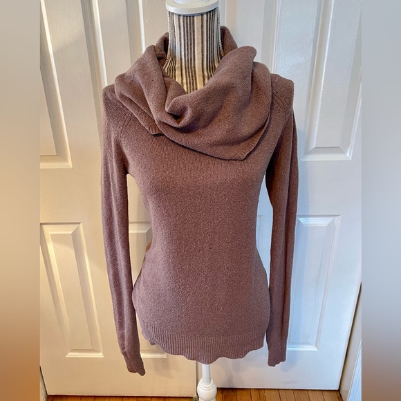 BCBGMaxAzria Sweaters - BCBGMAXAzria coco colored cowl neck sweater size medium